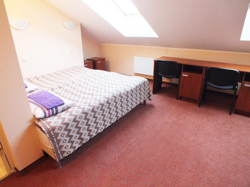Apalenis Otel Riga Oda fotoğraf