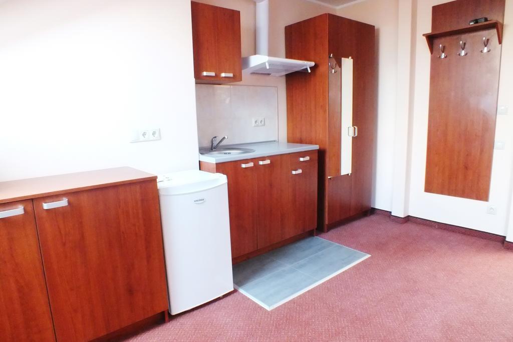 Apalenis Otel Riga Oda fotoğraf