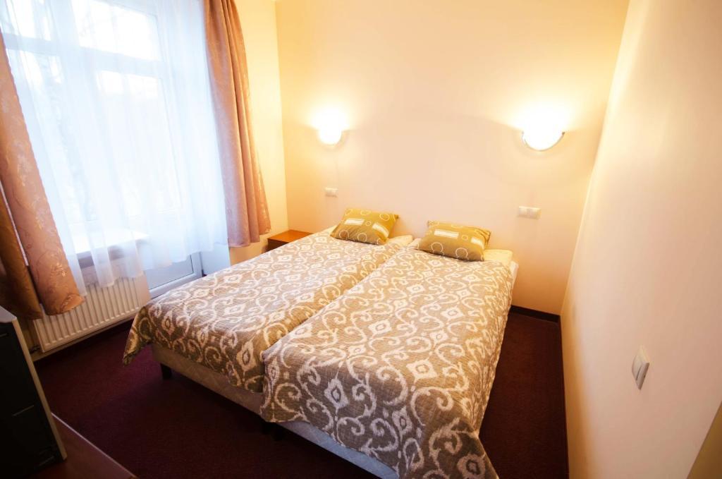 Apalenis Otel Riga Oda fotoğraf